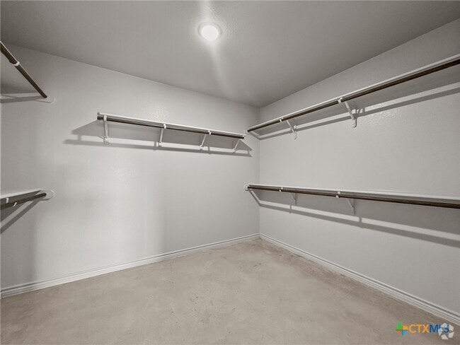 Building Photo - 822 Freedom Cir Rental