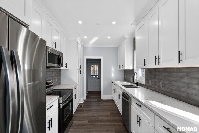 Photo - 935 Pelham St NW