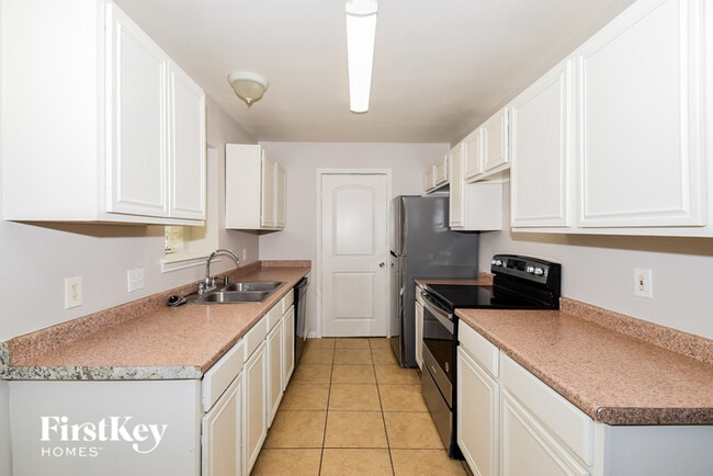Photo - 472 Perch Rd