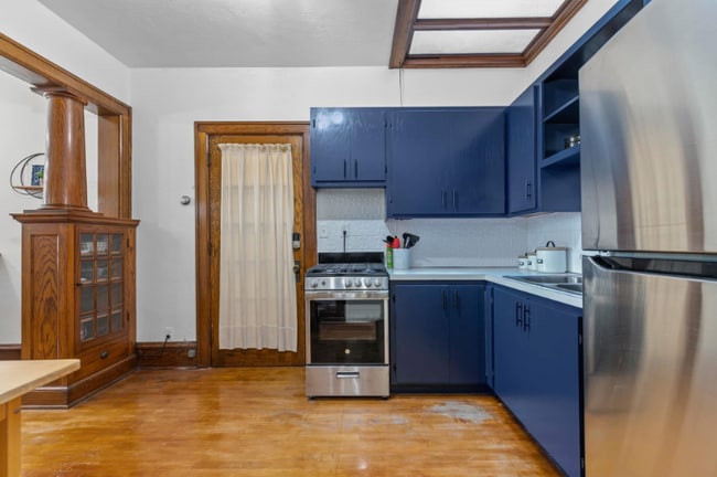 Photo - 231 E College Ave