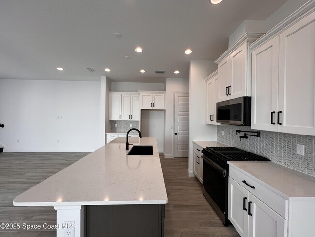 Photo - 7680 Allure Dr