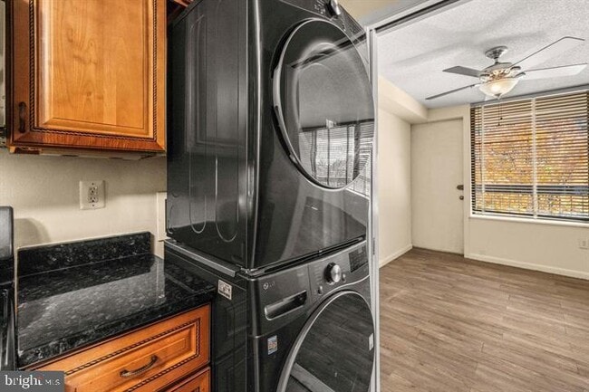 Photo - 3701 S George Mason Dr Unit 304N