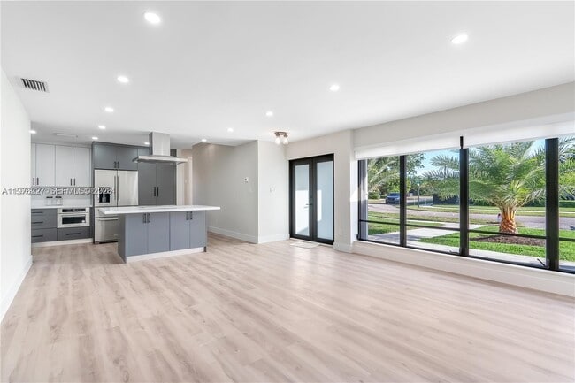 Photo - 8421 SW 27th Terrace