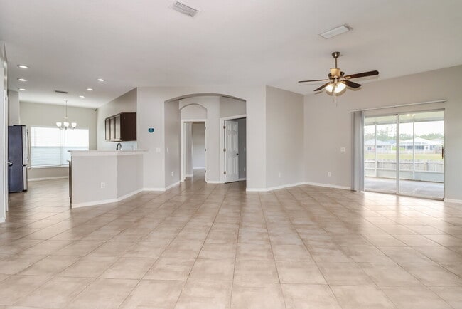 Photo - 752 Star Pointe Dr