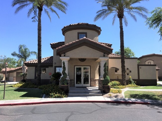 Photo - **SPECTACULAR - 2BEDROOM/2BATHROOM/1GARAGE/GATED CONDO (SOUTHERN & CRISMON)** Unit 2058