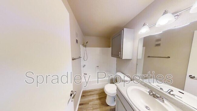 Photo - 200 Bosque Rd Unidad Apt 826