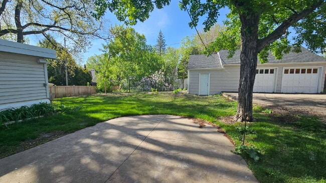 Photo - "Charming Edina Duplex Retreat: Cozy 1-Bath Gem with 1149 Sq Ft of Comfort!"