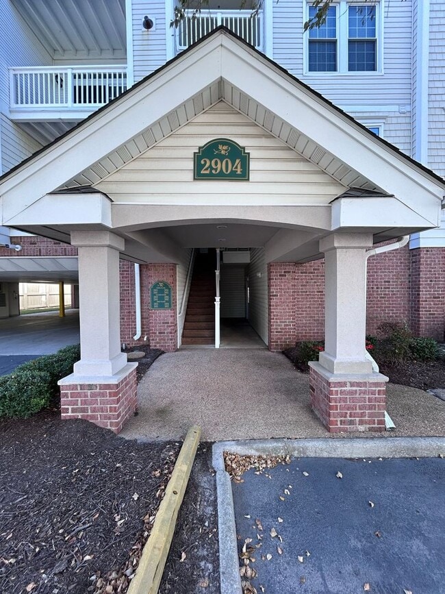 Building Photo - Gated community on the bay side of Shore D... Unit 104