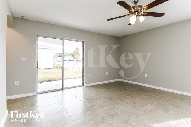 Photo - 662 Lindbergh Wy