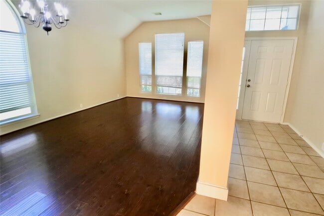 Photo - 19314 Chislestone Ln
