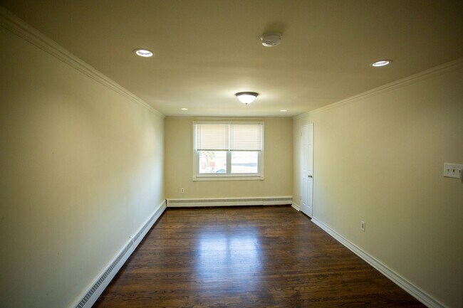 Photo - NEWLY RENOVATED 1 BEDROOM APARTMENT - 6430 1/2 TULIP ST