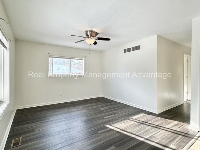 Photo - Charming 4-Bedroom Home with Spacious Backyard in Oak Park