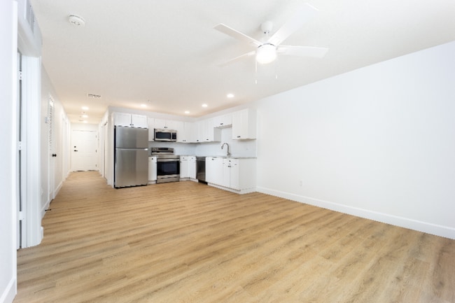 Photo - 3375 SW Mapp Rd Unit 204