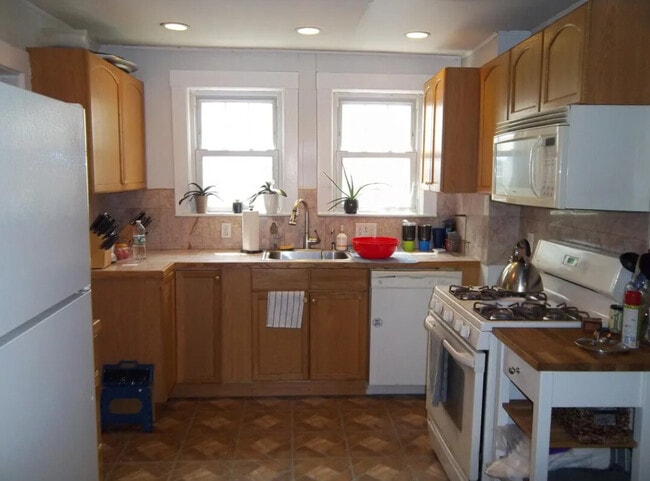 Photo - 321 Alewife Brook Pky Apartment Unit 1
