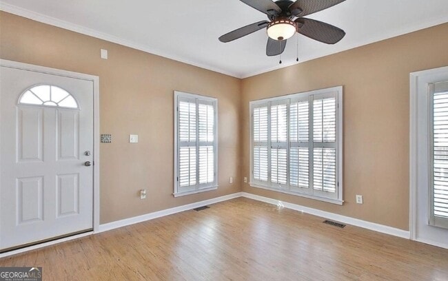 Photo - 504 Hollen Ct