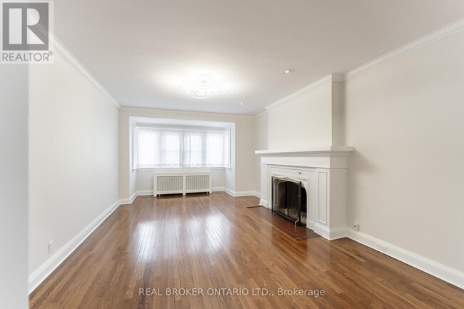 Photo - 462 Oriole Pkwy Unité 3