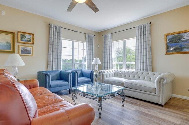 Photo - 109 Rimrock Ln