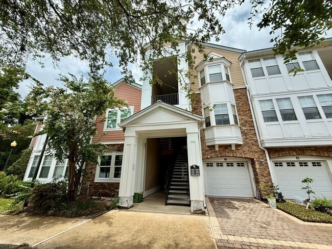 Bright and updated 3-bedroom, 2-bath condo - Bright and updated 3-bedroom, 2-bath condo Unit 1521 - Montreux 1521