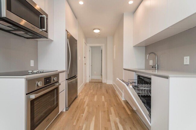 4 Elko St