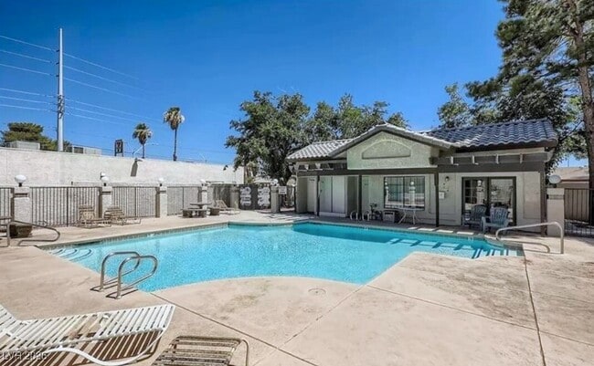 Building Photo - 5080 Jeffreys St Unit 201