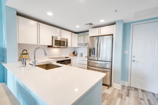 Photo - 610 Clematis St Unit 419