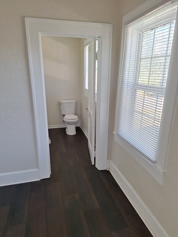 Photo - 2861 2nd Ave S