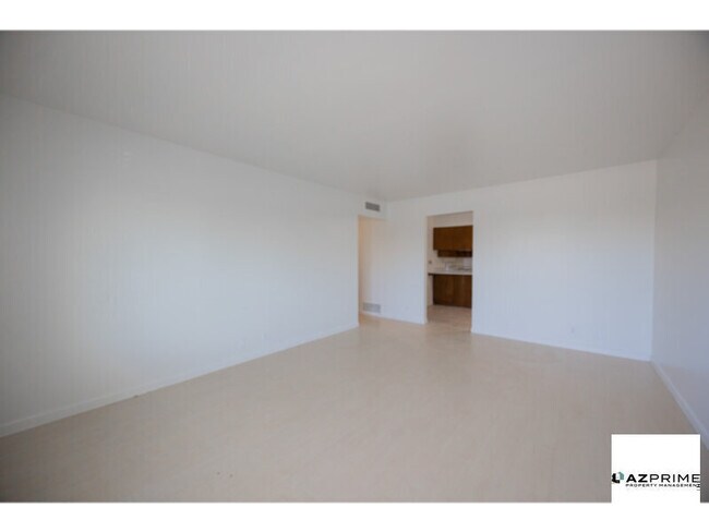 Photo - Stylish 2/2 Mesa Duplex Unit!