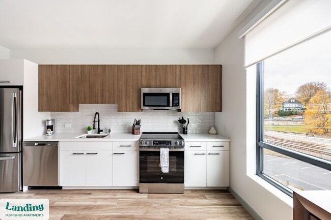 Photo - 39 Railroad Ave Unit 422