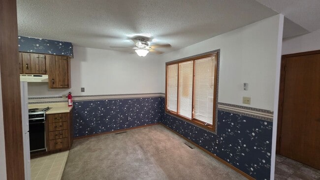 Photo - 503 E Redwood St Unidad 503 E Redwood Ave