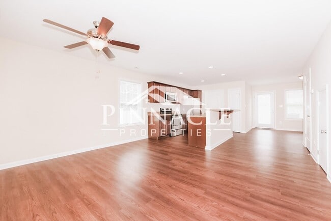 Photo - 586 Leesville Rd