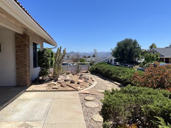 Photo - 835 McLain St
