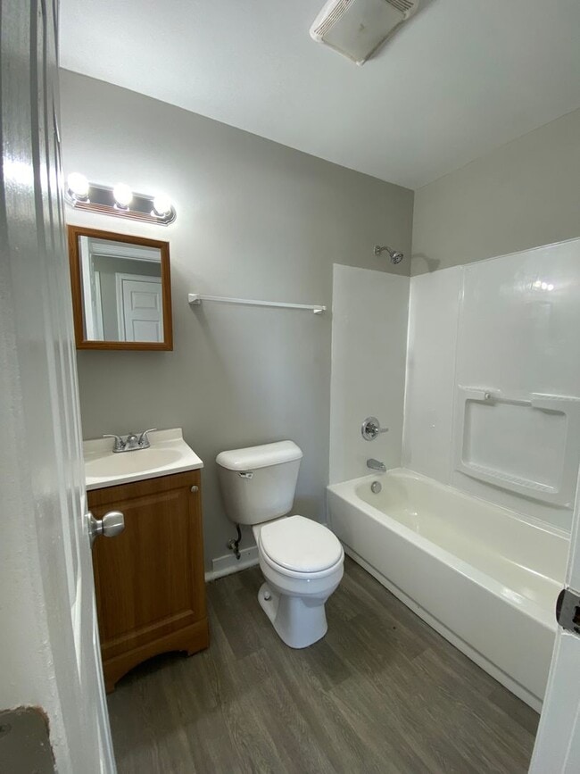 Photo - 1302 S 13th St Unidad #1