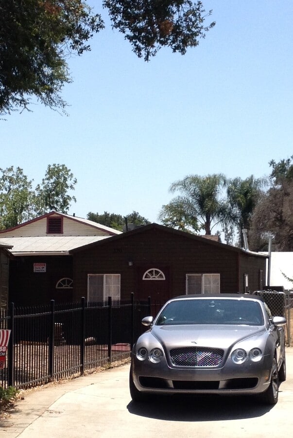 Photo - 170 E Claremont St House