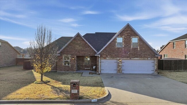 Building Photo - 1720 Elk Run Dr