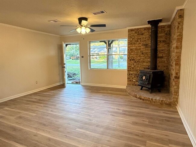 Photo - 917 W Wildwood Dr
