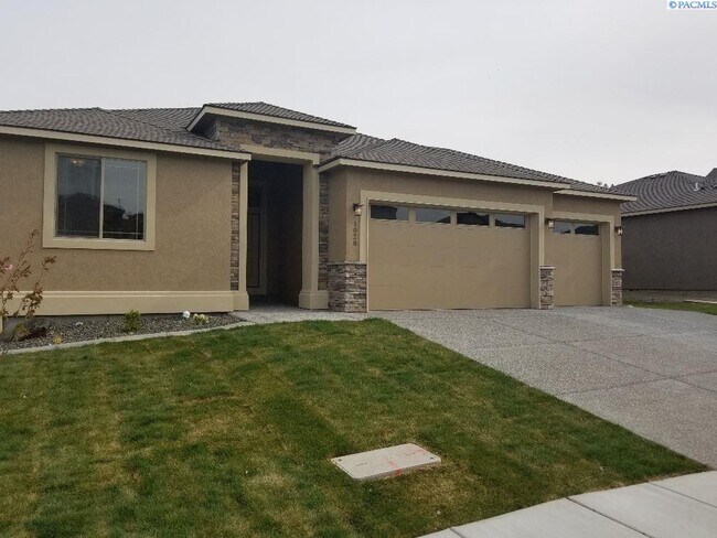 Infinity Homes Rambler in South Richland - Infinity Homes Rambler in South Richland