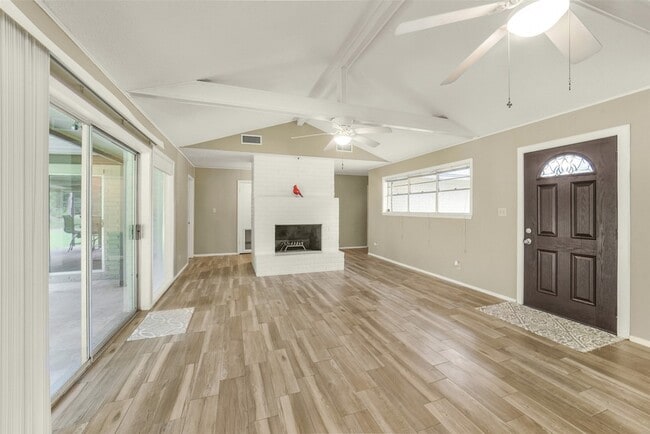 Photo - 23807 Red Oak Dr