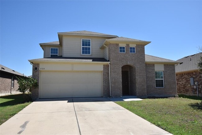 Building Photo - 5725 Roderick Dr