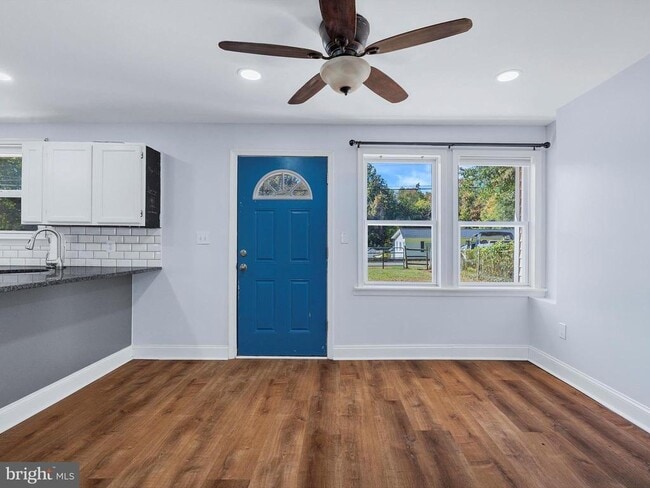 Photo - 7707 Warsaw Ave