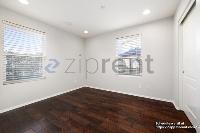 Photo - 3048 Beachwood Blf Wy