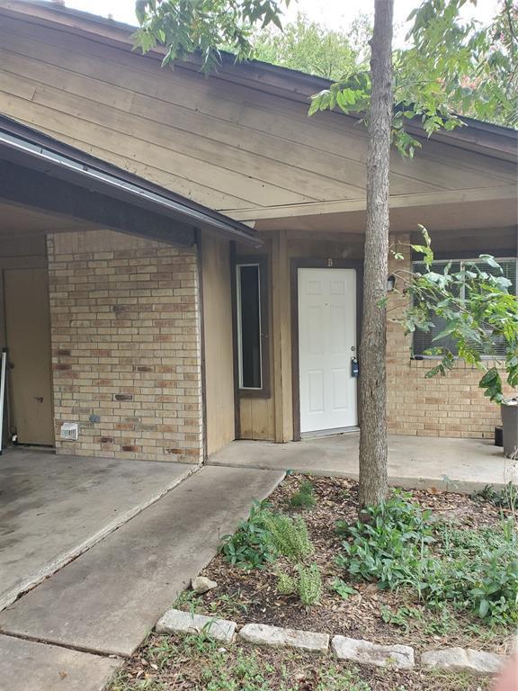 3 Bedroom Duplex South Austin Cinnamon Rid... - 3 Bedroom Duplex South Austin Cinnamon Rid... Apartment Unit B