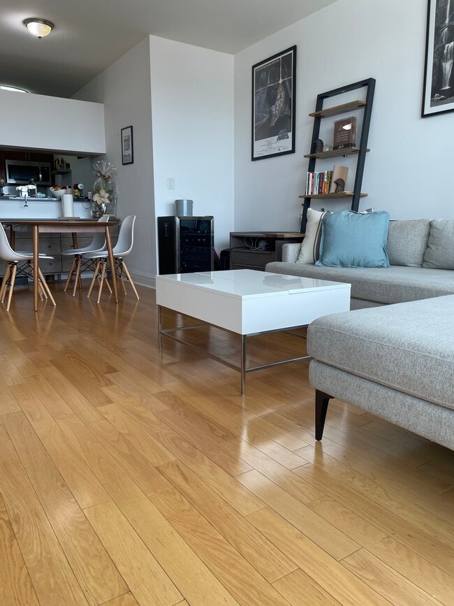 Photo - 1 Spring St Unidad 1106