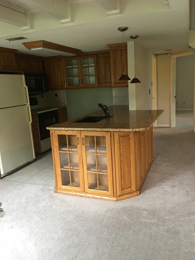 Photo - 2 bedroom condo in Coventry Communities