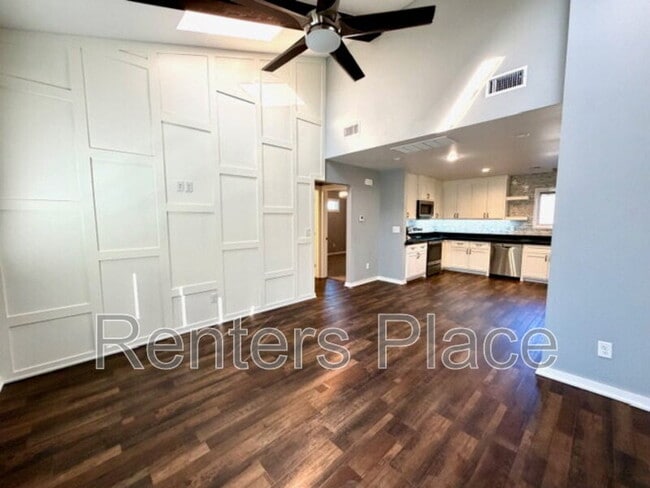 Photo - 415 S Victor Ave