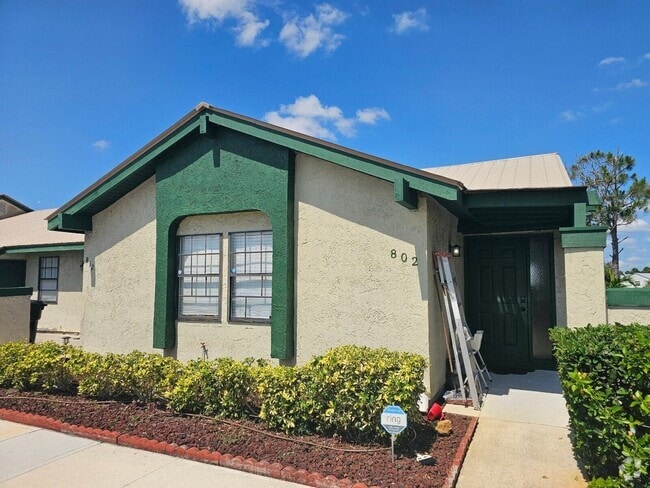 Building Photo - 802 SW Monica St Rental
