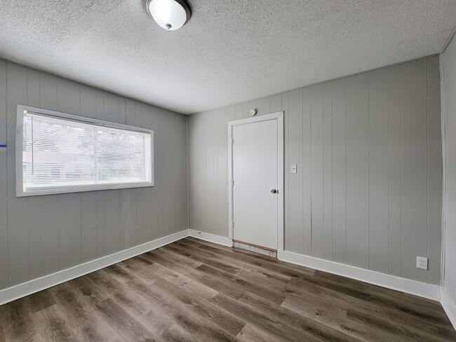 Photo - REMODELED 3 BEDROOM LEASE HOME WITH ALL THE UPGRADES THROUGHOUT. COME TAKE A LOOK AT THIS