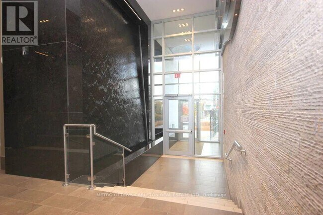 Photo - 1035 Bank St Unité 904