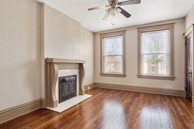 Photo - Junie B. Aiata Unidad 4138A - 475