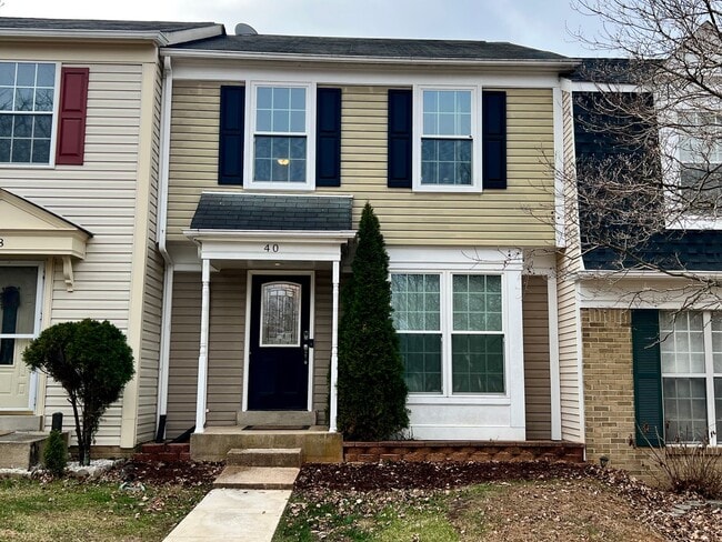 Building Photo - Come Home To This Updated And Convenient 3 Bed 3.5 Bath Townhome In Derwood! Now Available!