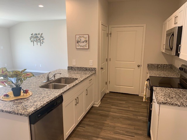 Photo - 107 Bering Dr